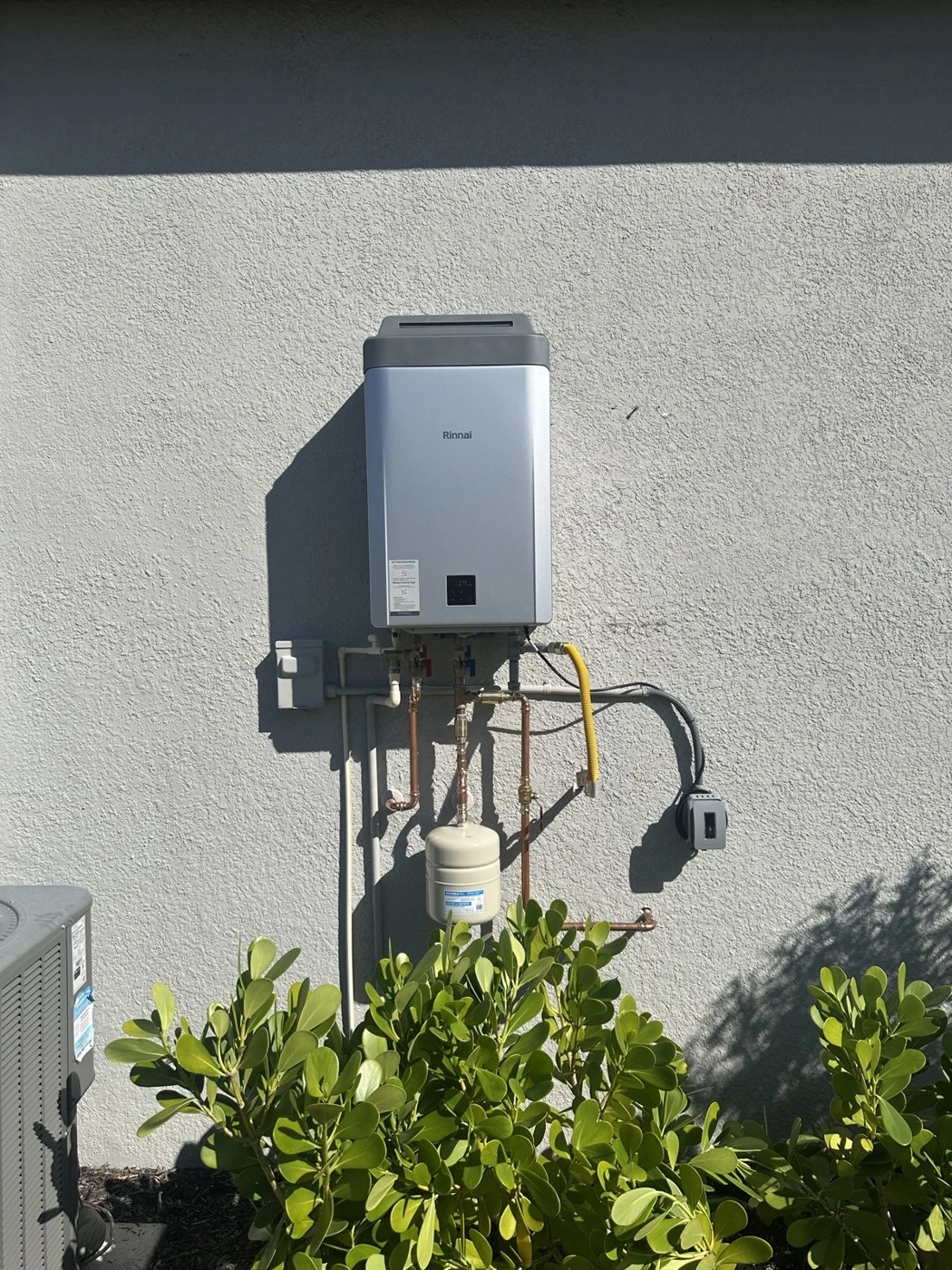 Water heater install in the Sarasota area by Prolific Plumbing